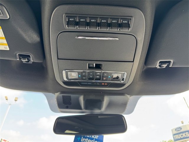 New 2025 Ford F350 Platinum w/ FX4 Off-Road Package image 25