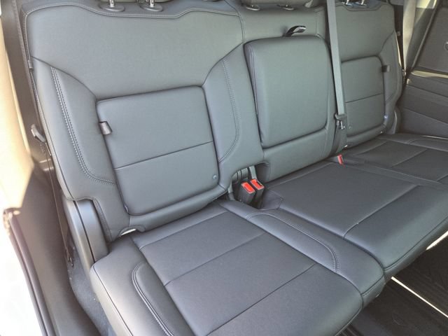 New 2026 Chevrolet Silverado 1500 RST w/ Dark Appearance Package AWD/4WD image 21
