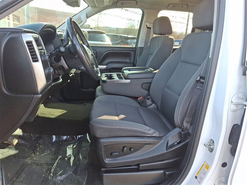 Used 2018 Chevrolet Silverado 1500 LT w/ All Star Edition image 15