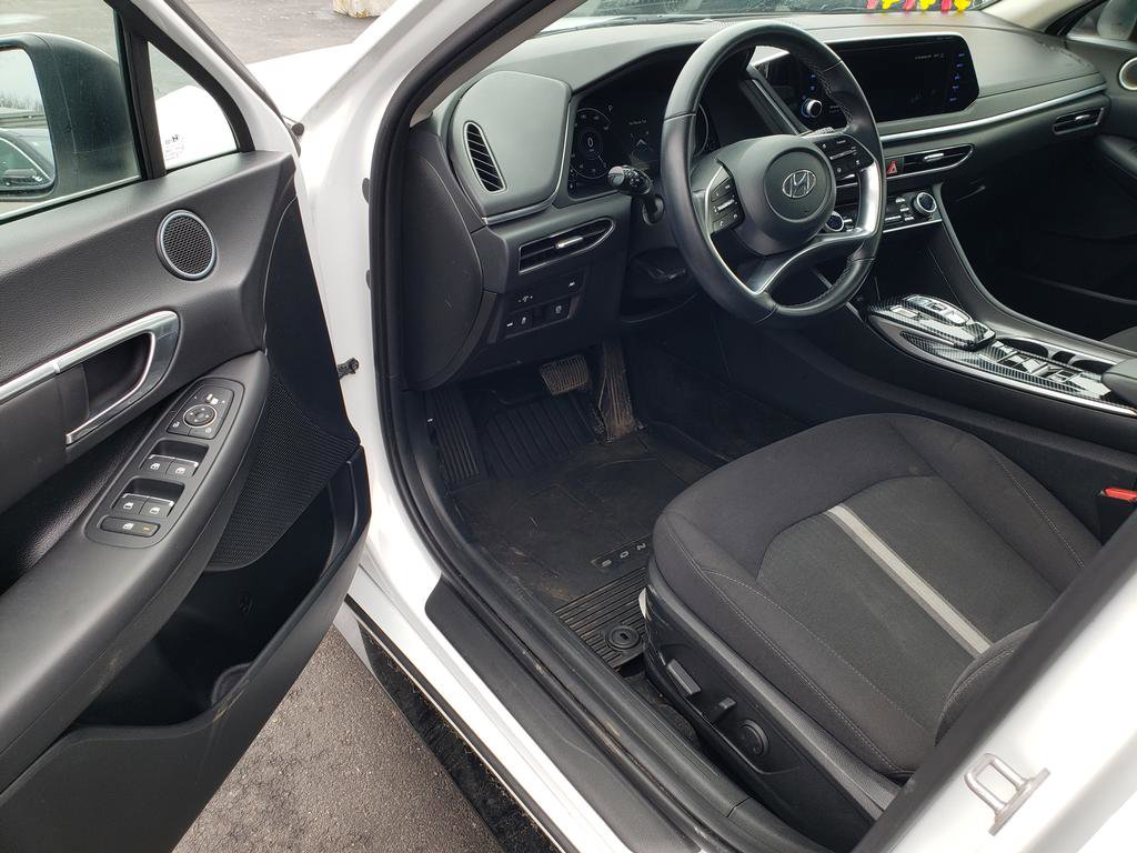 Used 2023 Hyundai Sonata SEL w/ Convenience Package image 8