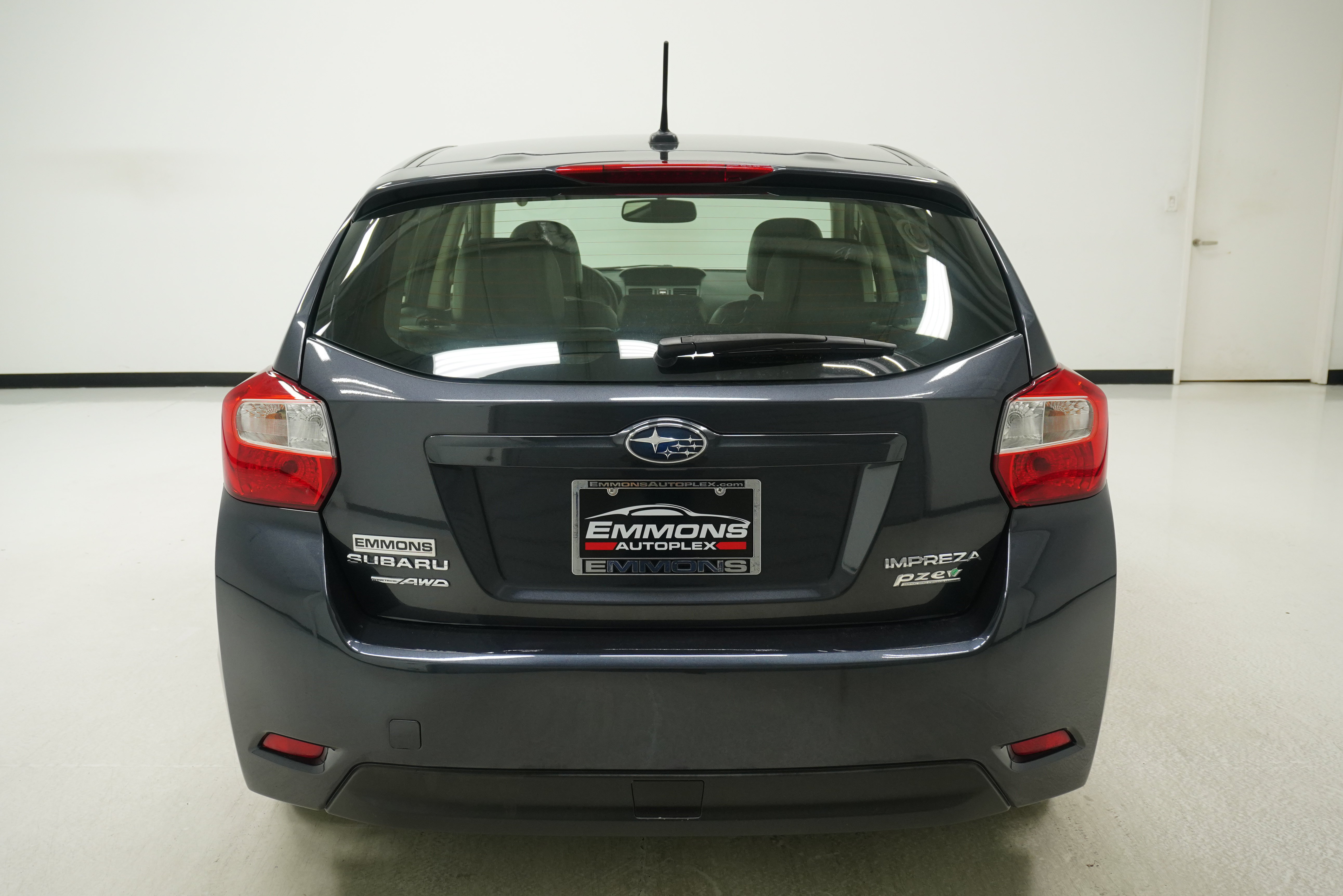 Used 2012 Subaru Impreza 2.0i Limited w/ Popular Pkg 1 AWD/4WD image 5