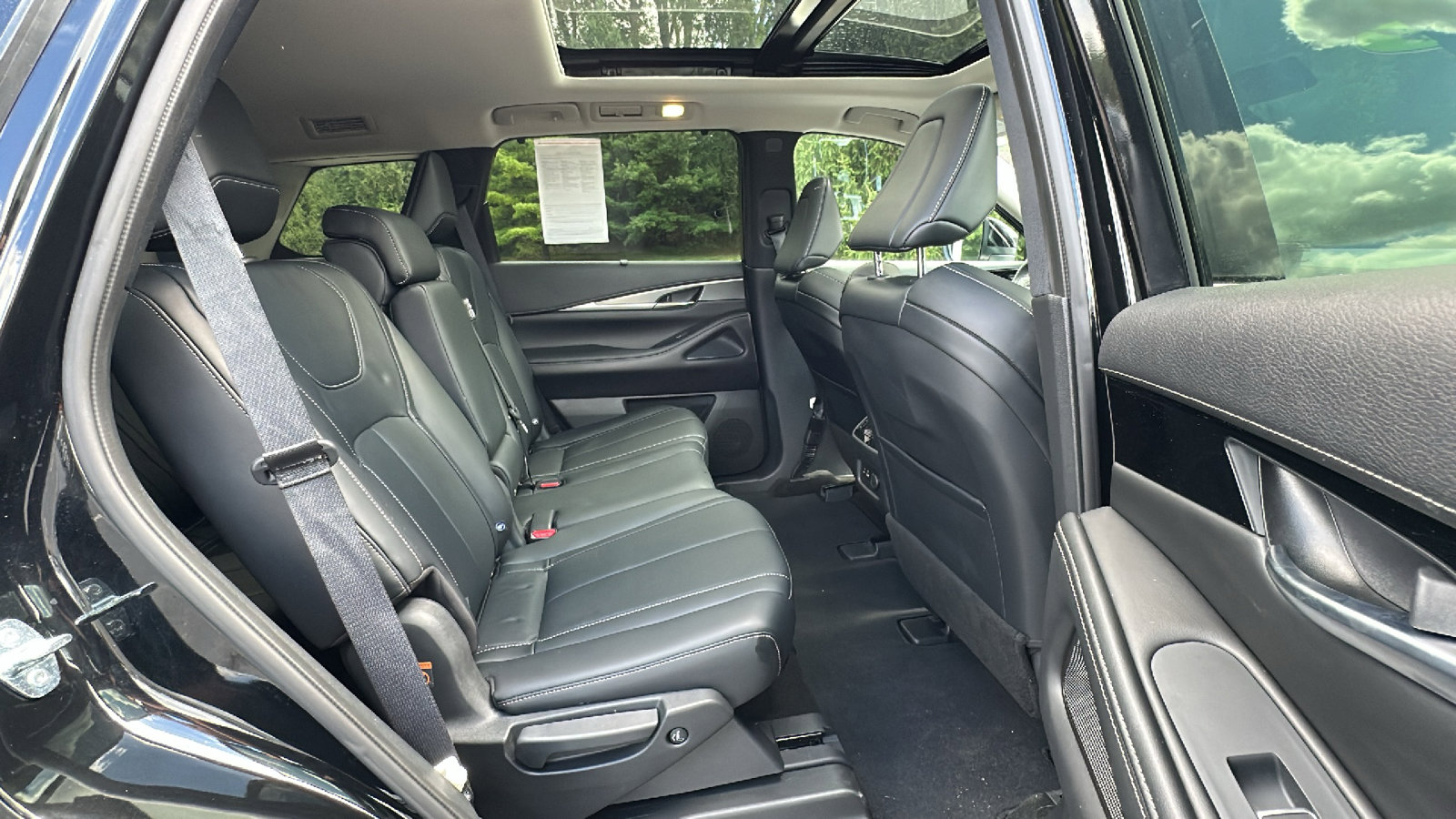 Certified 2024 INFINITI QX60 Pure image 24