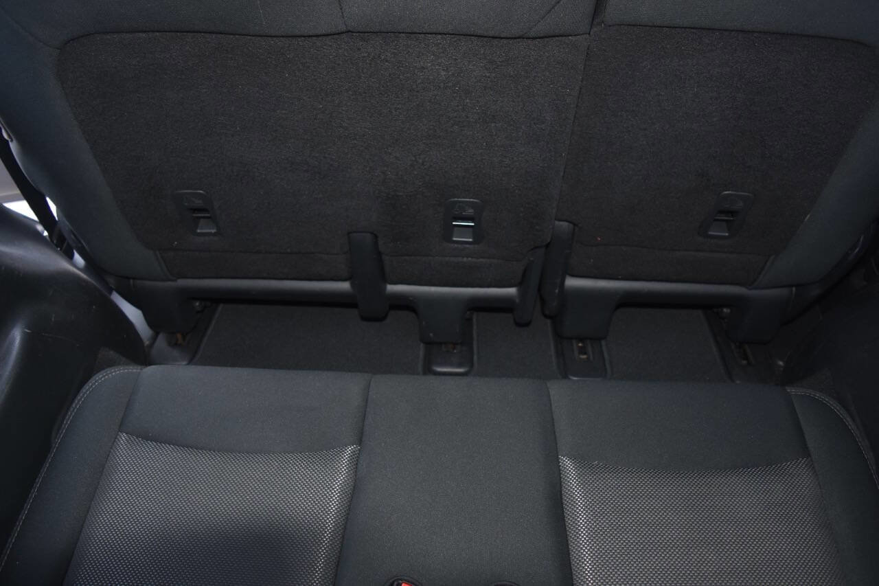 Used 2017 Nissan Pathfinder S image 38