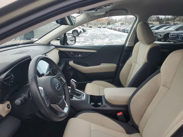 Used 2023 Subaru Outback Premium image 18