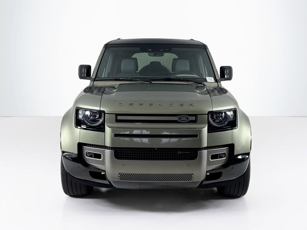 Used 2023 Land Rover Defender 110 X-Dynamic SE image 8