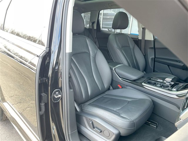 Used 2024 Audi Q7 3.0T Premium Plus image 28