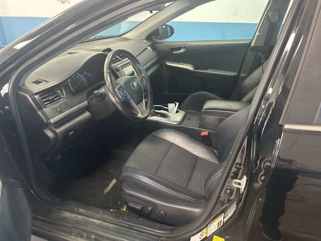 Used 2012 Toyota Camry SE FWD image 7