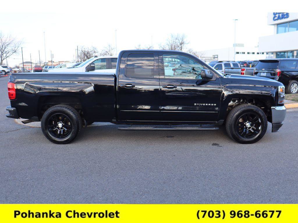 Used 2017 Chevrolet Silverado 1500 LT w/ All Star Edition image 8