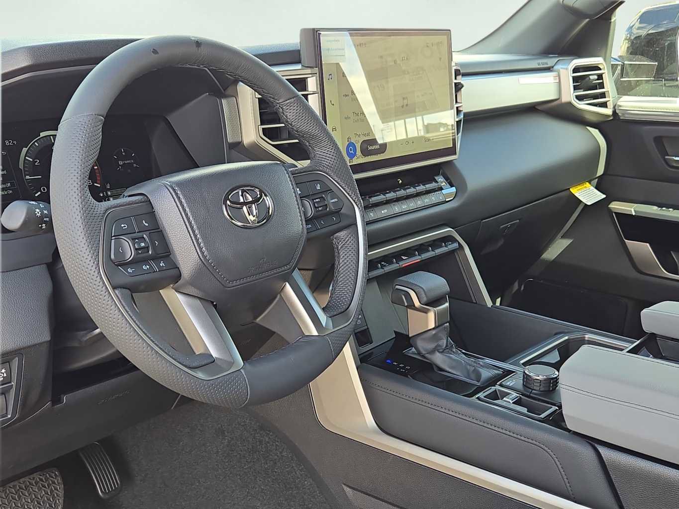 New 2026 Toyota Tundra Limited AWD/4WD image 8
