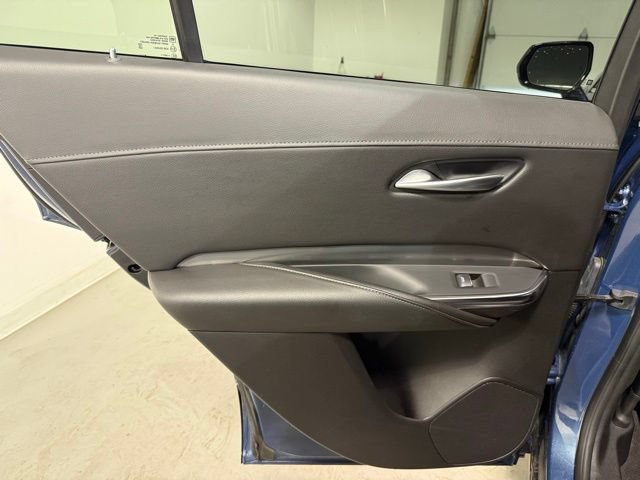 Used 2025 Cadillac XT4 Premium Luxury FWD image 21