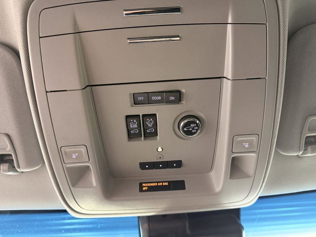 Used 2019 Chevrolet Suburban Premier image 21