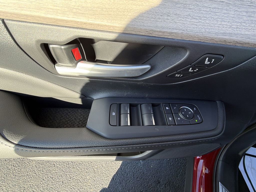 Used 2026 Toyota Grand Highlander Limited image 19