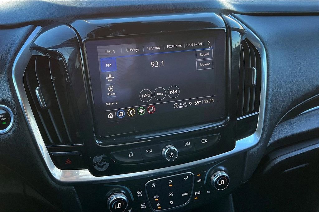 Used 2023 Chevrolet Traverse LT image 9