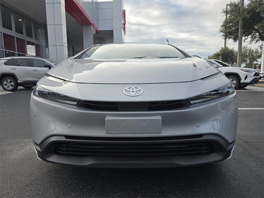 New 2026 Toyota Prius LE image 2