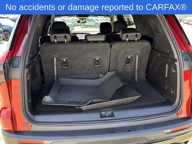 Certified 2025 Chevrolet Traverse LT w/ Midnight/Sport Edition FWD image 12