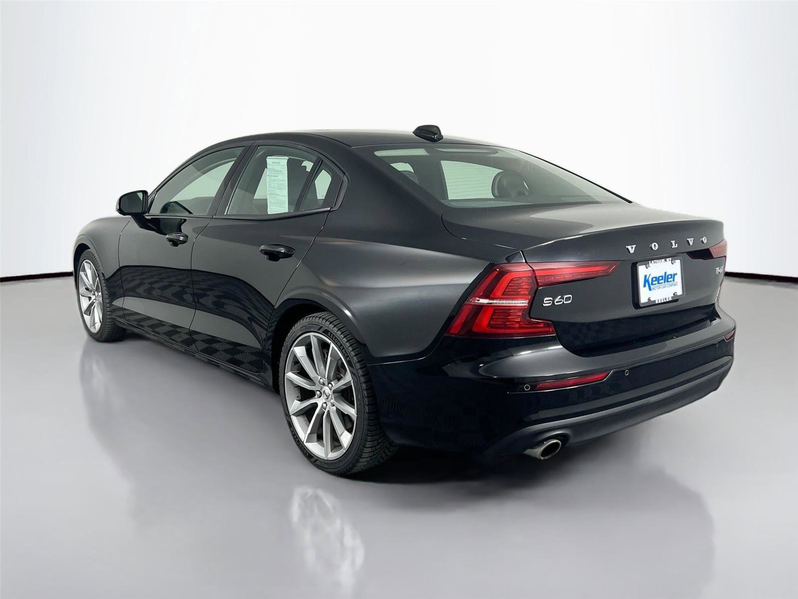 Used 2021 Volvo S60 T6 Momentum w/ Advanced Package AWD/4WD image 24