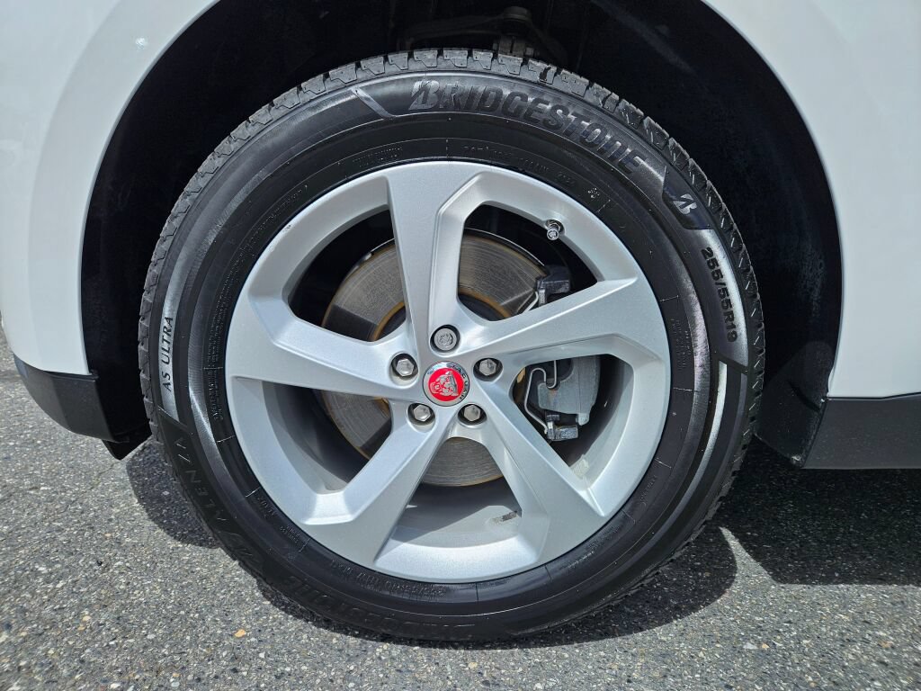 Used 2020 Jaguar F-PACE Premium AWD/4WD image 8