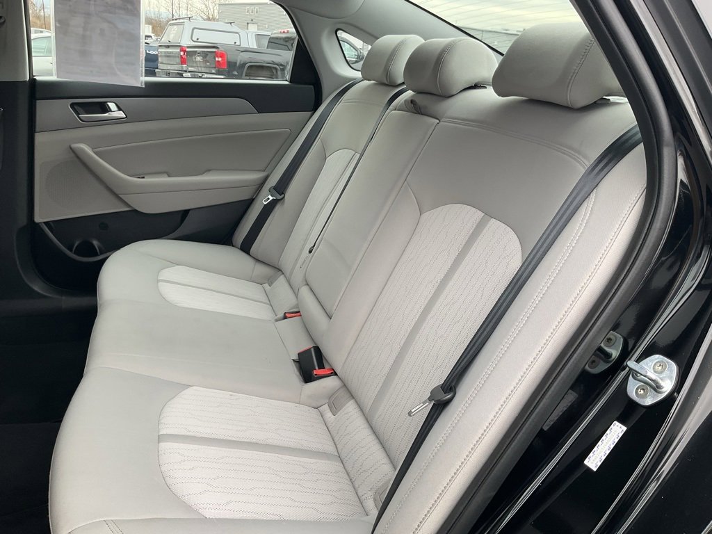 Used 2016 Hyundai Sonata SE image 20