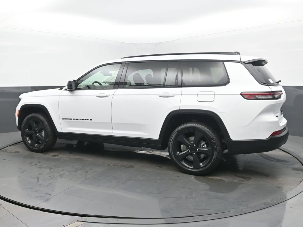 New 2025 Jeep Grand Cherokee L Limited image 3