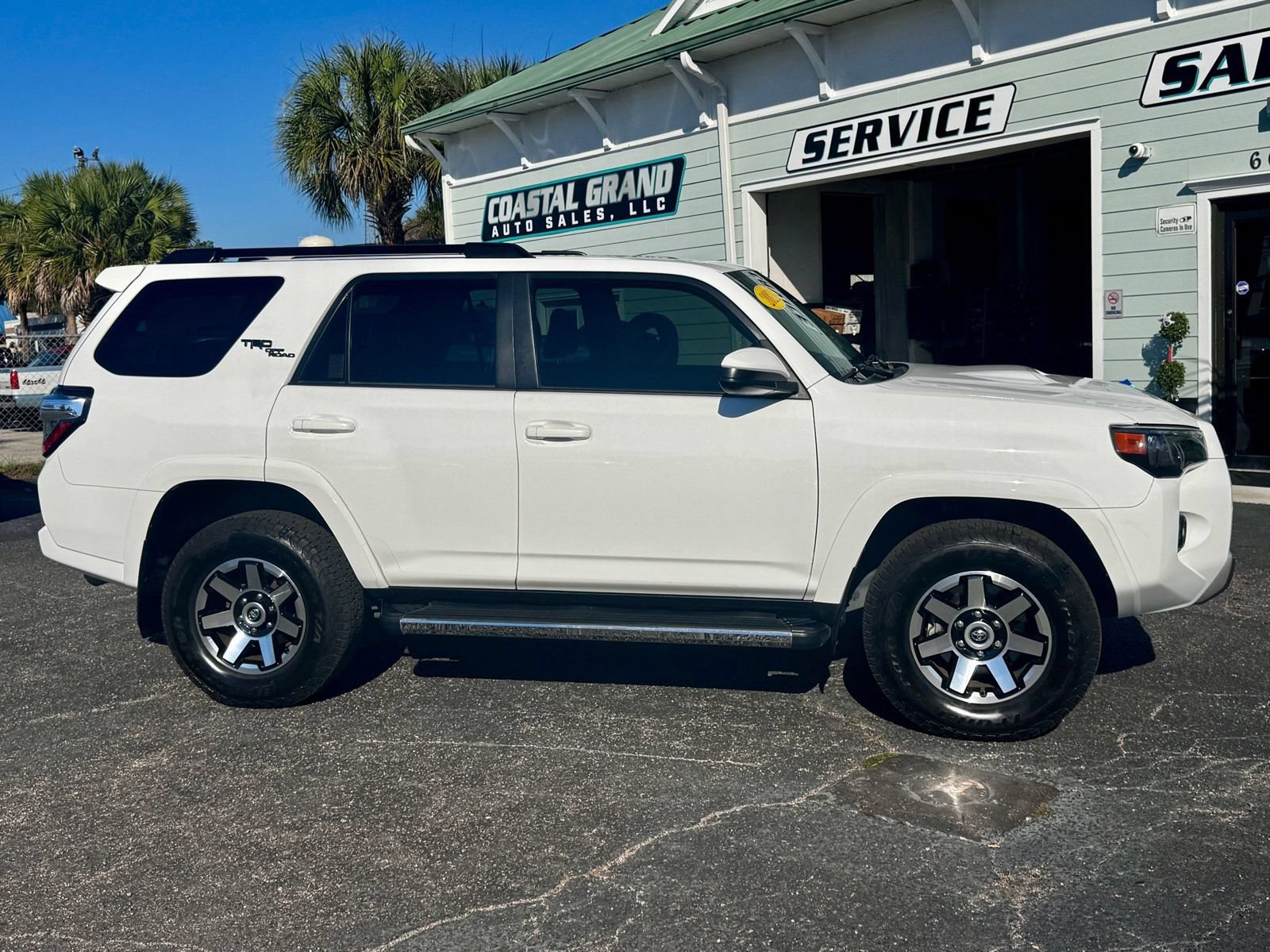 Used 2021 Toyota 4Runner TRD Off-Road AWD/4WD image 5