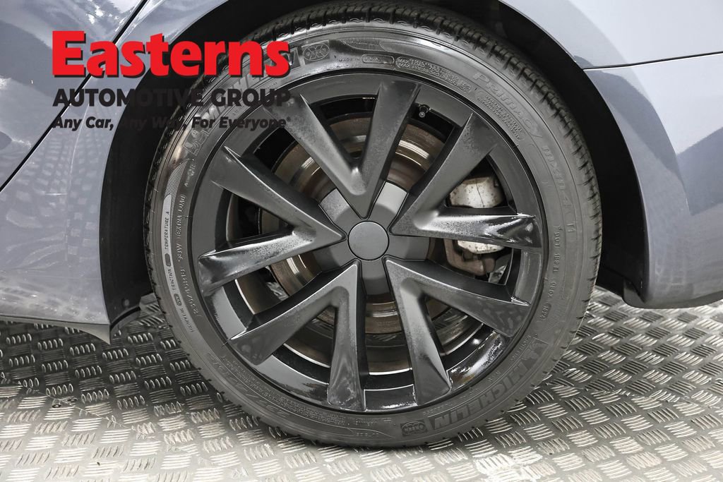 Used 2023 Tesla Model 3 Standard Range image 30