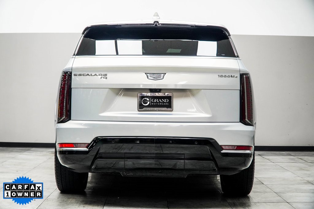 Used 2025 Cadillac Escalade IQ Luxury 2 image 11