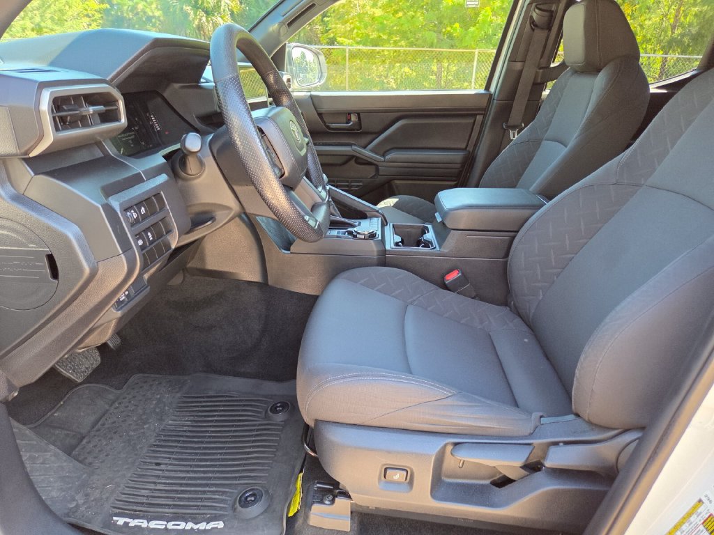 Certified 2024 Toyota Tacoma SR AWD/4WD image 24
