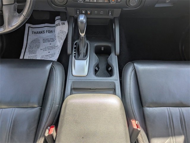 Used 2022 Nissan Frontier SV w/ SV Premium Package image 19