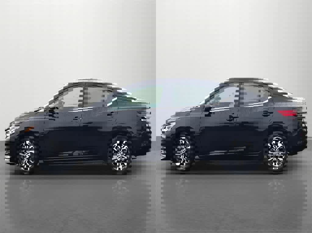 Used 2023 Nissan Sentra SV image 3