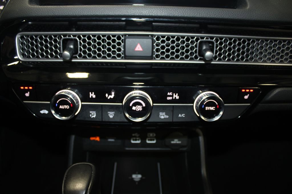 Used 2023 Honda Civic Touring image 33