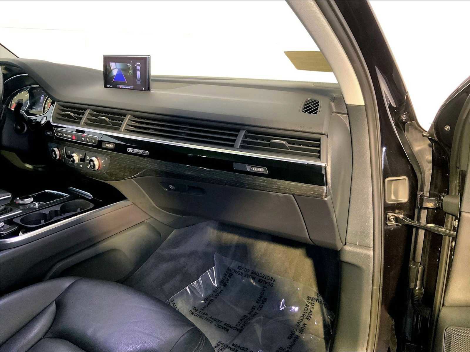 Used 2018 Audi Q7 3.0T Premium Plus AWD/4WD image 22