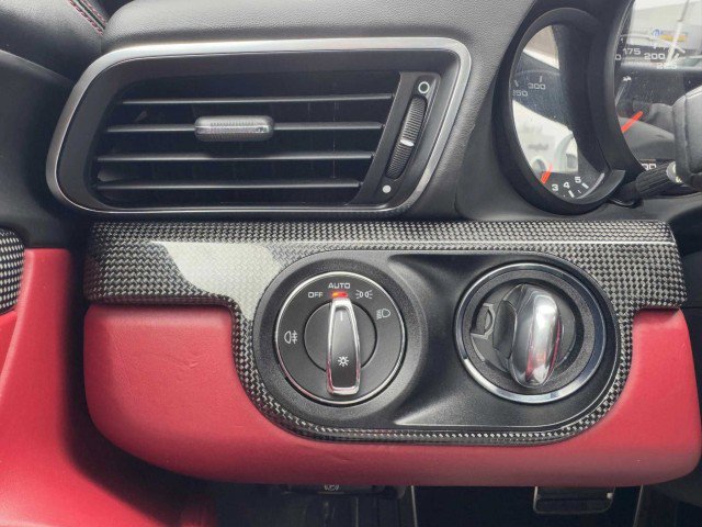 Used 2016 Porsche 911 Turbo S image 26