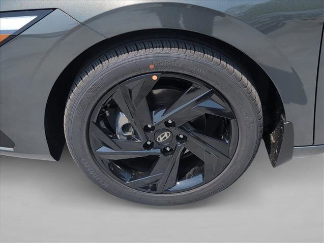 New 2026 Hyundai Elantra Sport FWD image 10