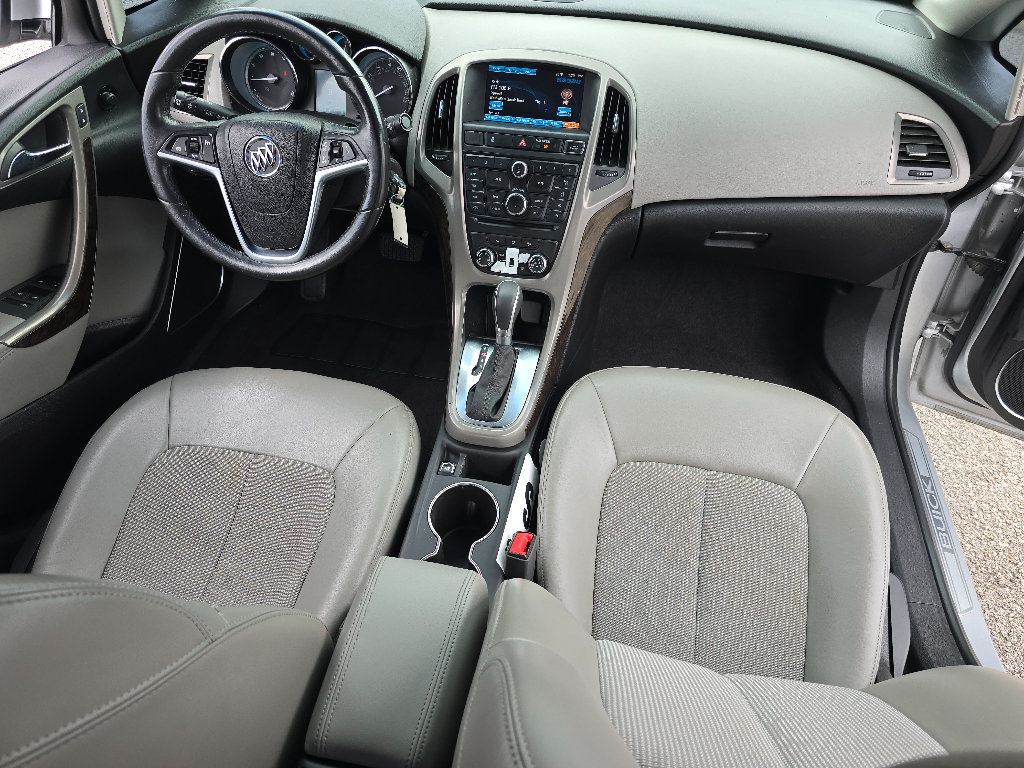 Used 2013 Buick Verano FWD image 14