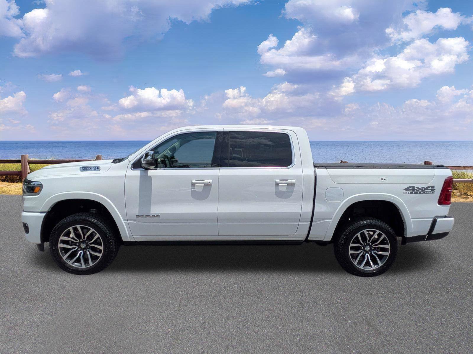 Used 2025 RAM 1500 Limited w/ Off Road Group AWD/4WD image 5