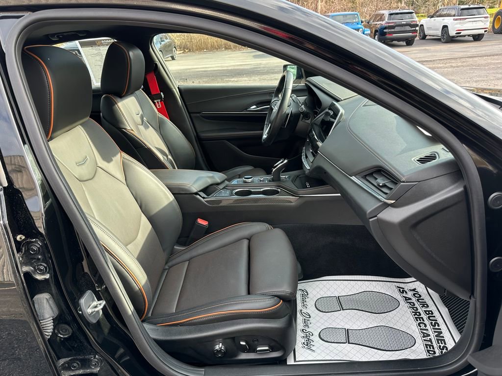 Used 2023 Cadillac CT4 V w/ Super Cruise 2 Package image 39