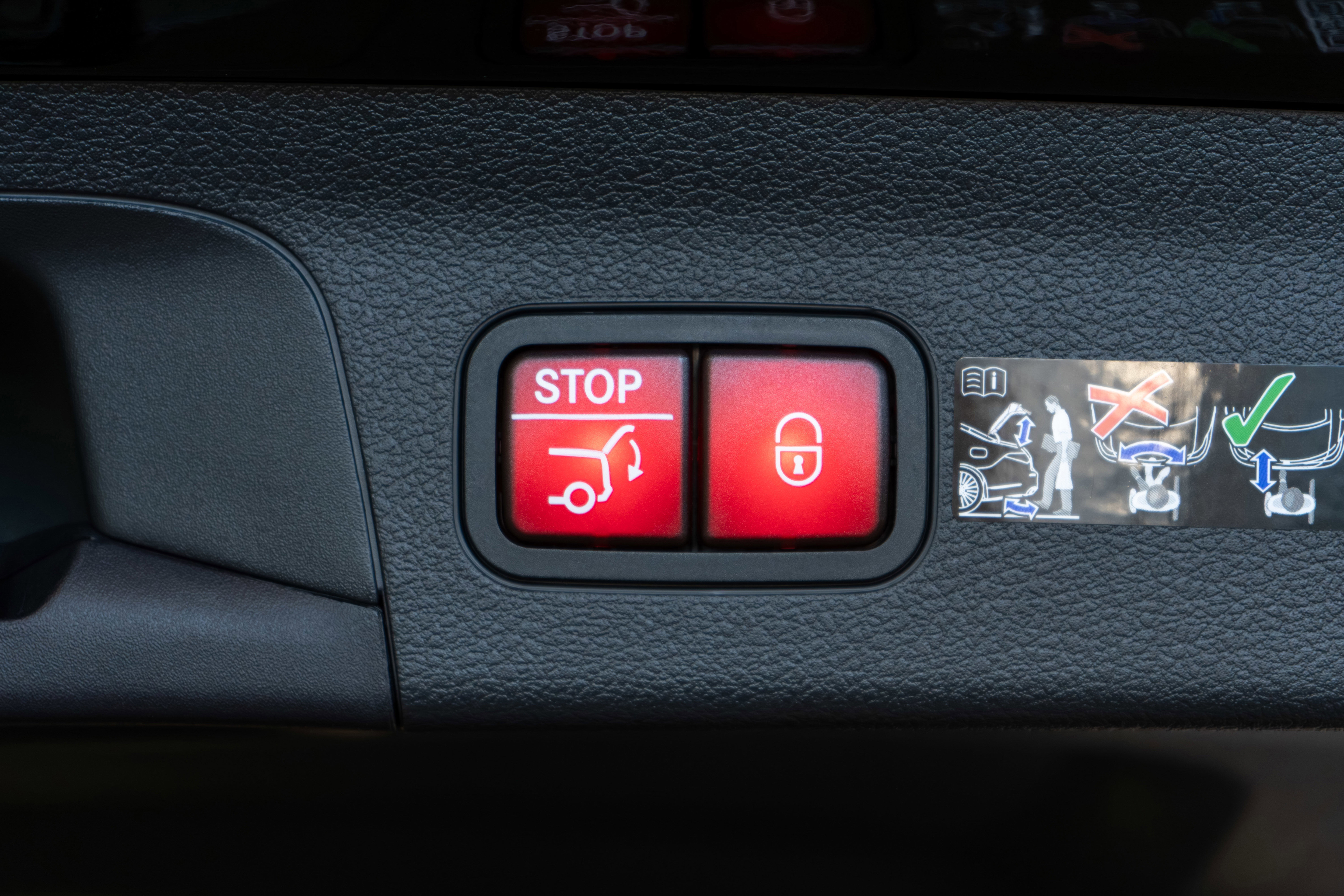 New 2026 Mercedes-Benz GLS 450 4MATIC image 35