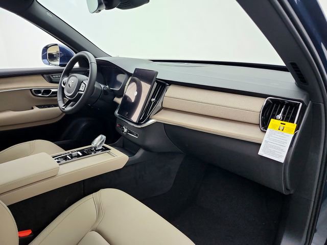 New 2026 Volvo XC90 T8 Plus w/ Protection Package image 17