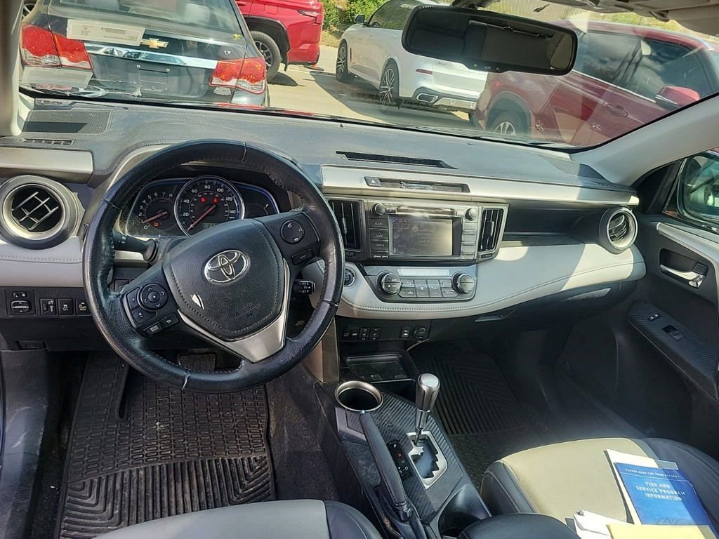 Used 2013 Toyota RAV4 Limited image 10