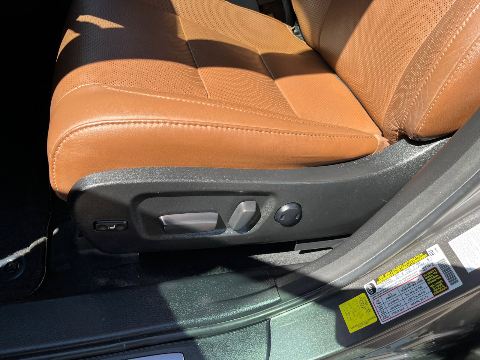 Used 2018 Toyota Highlander Limited Platinum image 15