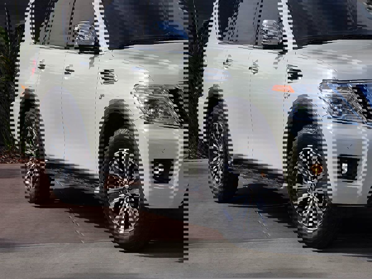 Used 2019 Nissan Armada SL w/ Premium Package image 4