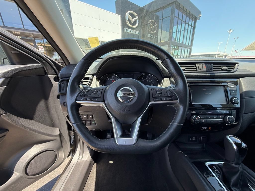 Used 2018 Nissan Rogue SV AWD/4WD image 20