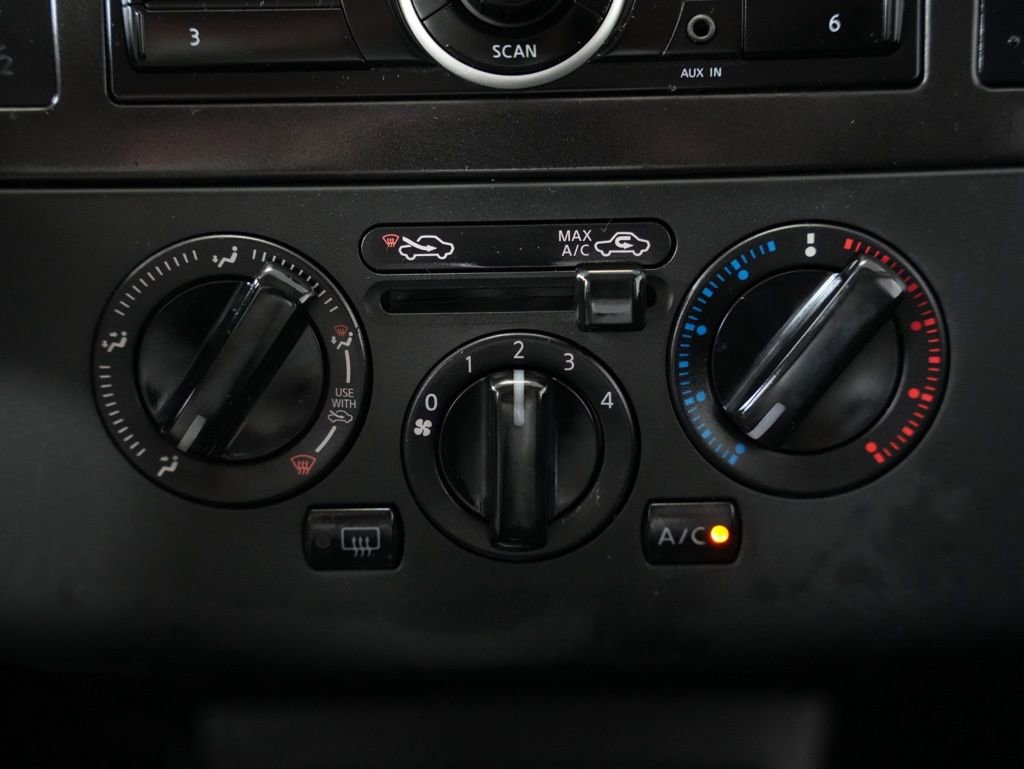 Used 2012 Nissan Versa 1.8 S image 19