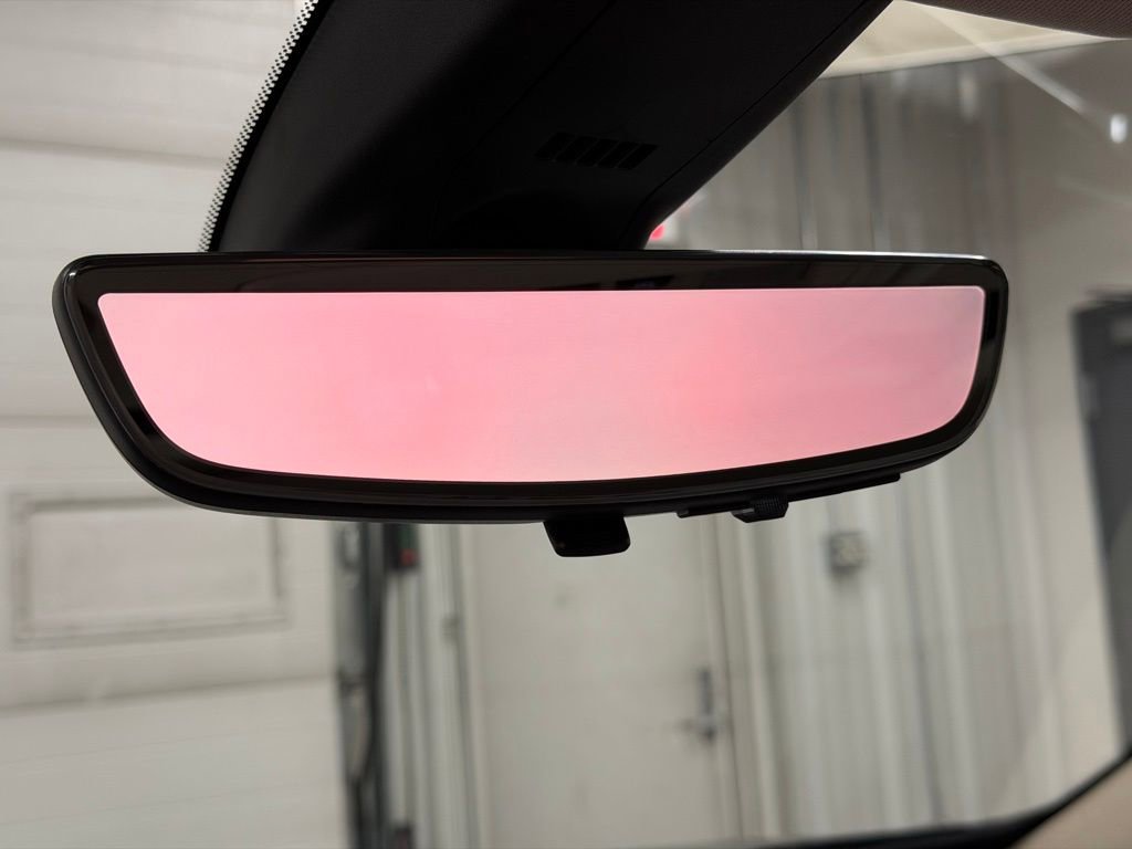 Certified 2022 Buick Enclave Avenir w/ Avenir Technology Package image 44