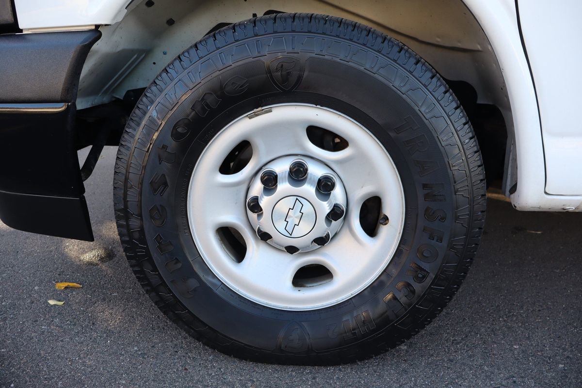 Used 2017 Chevrolet Express 2500 LS image 41