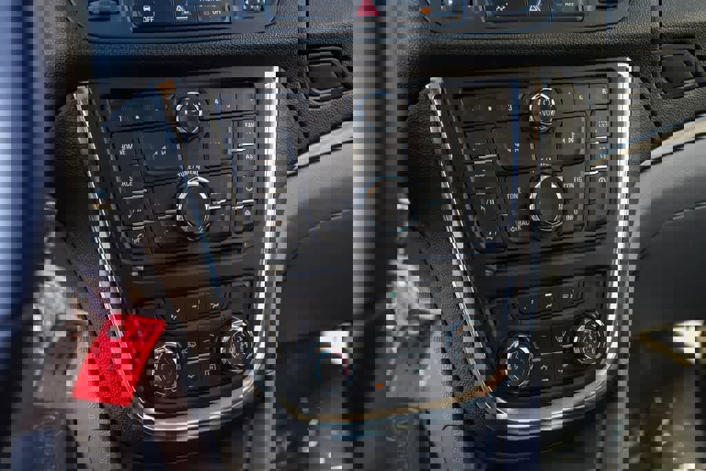 Used 2016 Buick Encore FWD image 20