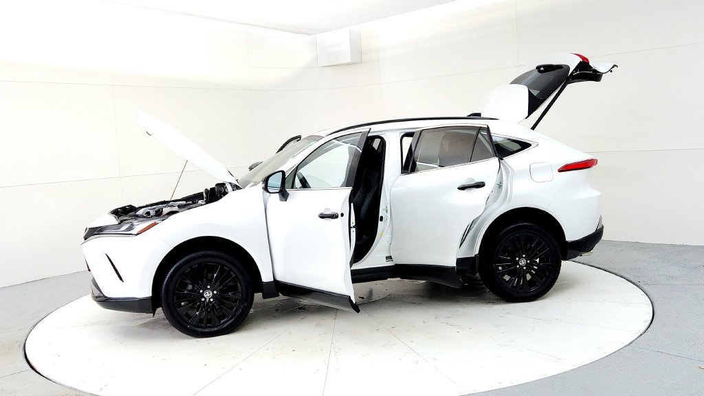 Used 2024 Toyota Venza Nightshade AWD/4WD image 10