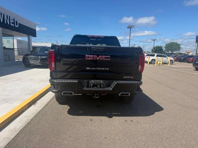 Used 2024 GMC Sierra 1500 AT4 w/ Technology Package AWD/4WD image 5