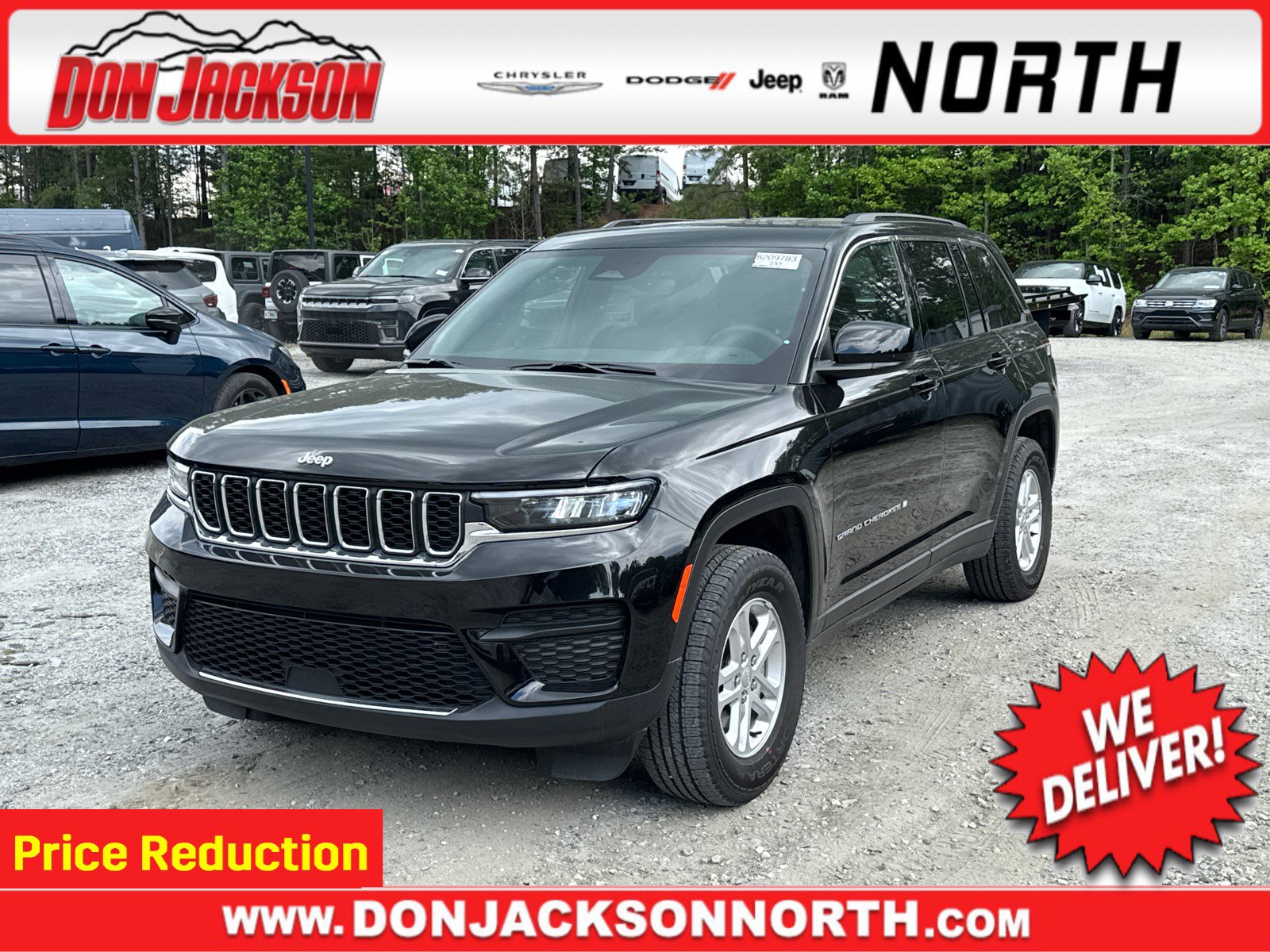 Used 2024 Jeep Grand Cherokee Laredo AWD/4WD image 1