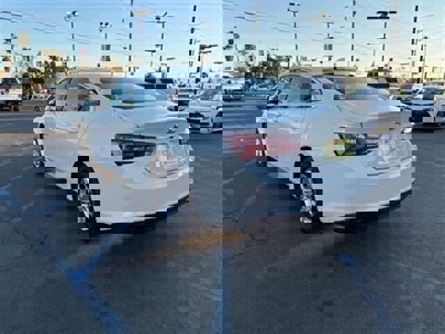 Used 2022 Chevrolet Malibu LT image 7